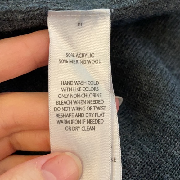 Ellen Tracy Merino wool cardigan - Picture 10 of 10